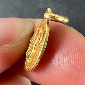 French Zodiac Gemini Starsign 18K Yellow Gold Charm Pendant