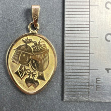 Load image into Gallery viewer, French Les Amoureux de Peynet Pair of Lovers 18K Yellow Gold Charm Pendant
