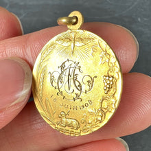 Load image into Gallery viewer, French Religious Medal Jesus Christ Holy Communion 18K Yellow Gold Charm Pendant
