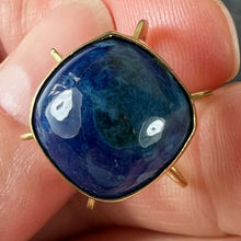 Load image into Gallery viewer, Vintage Abstract Crown 18 Karat Yellow Gold Swiss Lapis Charm Pendant
