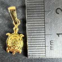 Load image into Gallery viewer, Vintage 18K Yellow Gold Turtle Tortoise Charm Pendant
