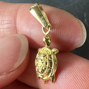 Vintage 18K Yellow Gold Turtle Tortoise Charm Pendant