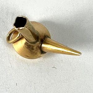 Vintage Spanish Porron 18 Karat Yellow Gold Charm Pendant