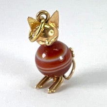 Load image into Gallery viewer, Vintage 18K Yellow Gold Banded Agate Bead Cat Charm Pendant
