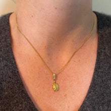 Load image into Gallery viewer, Vintage 18K Yellow Gold Turtle Tortoise Charm Pendant
