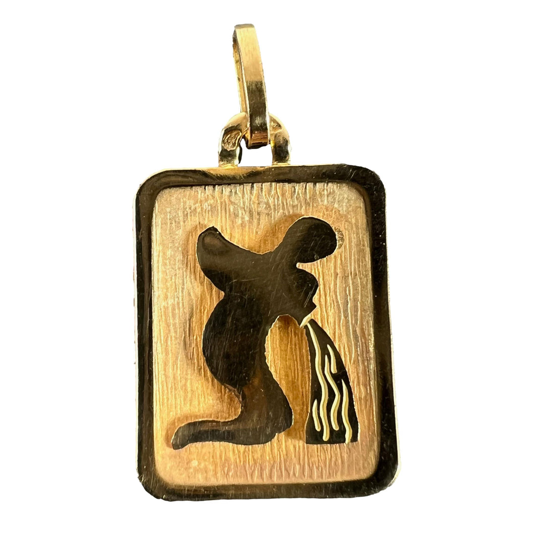French Aquarius Starsign Zodiac 18K Yellow Gold Charm Medal Pendant