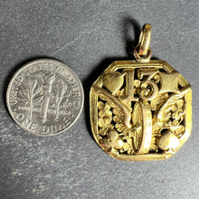 Load image into Gallery viewer, Good Luck 13 Hermes Wheel Cards Clover 18K Yellow Gold Lucky Charm Pendant
