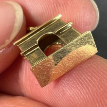 Load image into Gallery viewer, Vintage French Arc de Triomphe 18K Yellow Gold Charm Pendant
