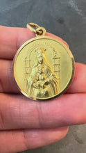 Load and play video in Gallery viewer, Madonna and Child of Coromoto Venezuela 18K Yellow Gold Pendant Medal
