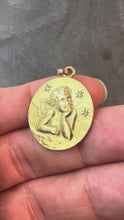Load and play video in Gallery viewer, French Raphael’s Cherub Stars 18K Yellow Gold Diamond Charm Pendant

