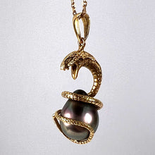 Load image into Gallery viewer, King Cobra Serpent Snake 18K Yellow Gold Tahitian Black Pearl Pendant
