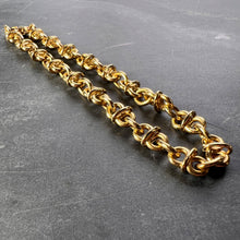 Load image into Gallery viewer, 18 Karat Yellow Gold Mariner Chain Link Bracelet

