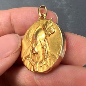 French Dropsy Vercingetorix Gaul 18K Yellow Gold Pendant Locket