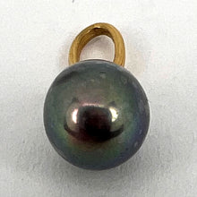Load image into Gallery viewer, 18K Yellow Gold Tahitian Black Pearl Pendant
