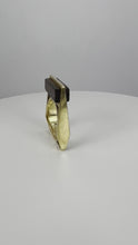 Load and play video in Gallery viewer, French 18K Yellow Gold Wood Square Ring
