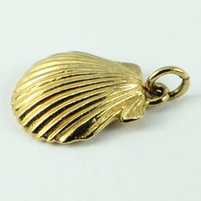 Load image into Gallery viewer, 14K Yellow Gold Clam Shell Charm Pendant
